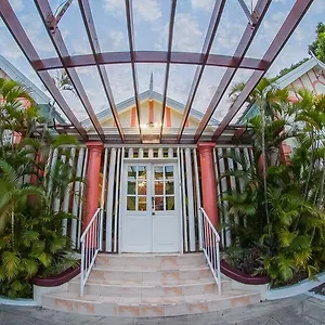 https://indies-hotel.comcaribbean.com